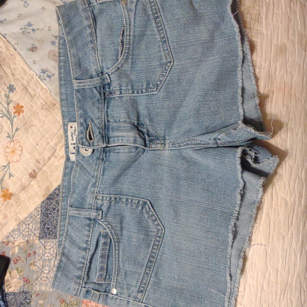 L.E.I Shorts